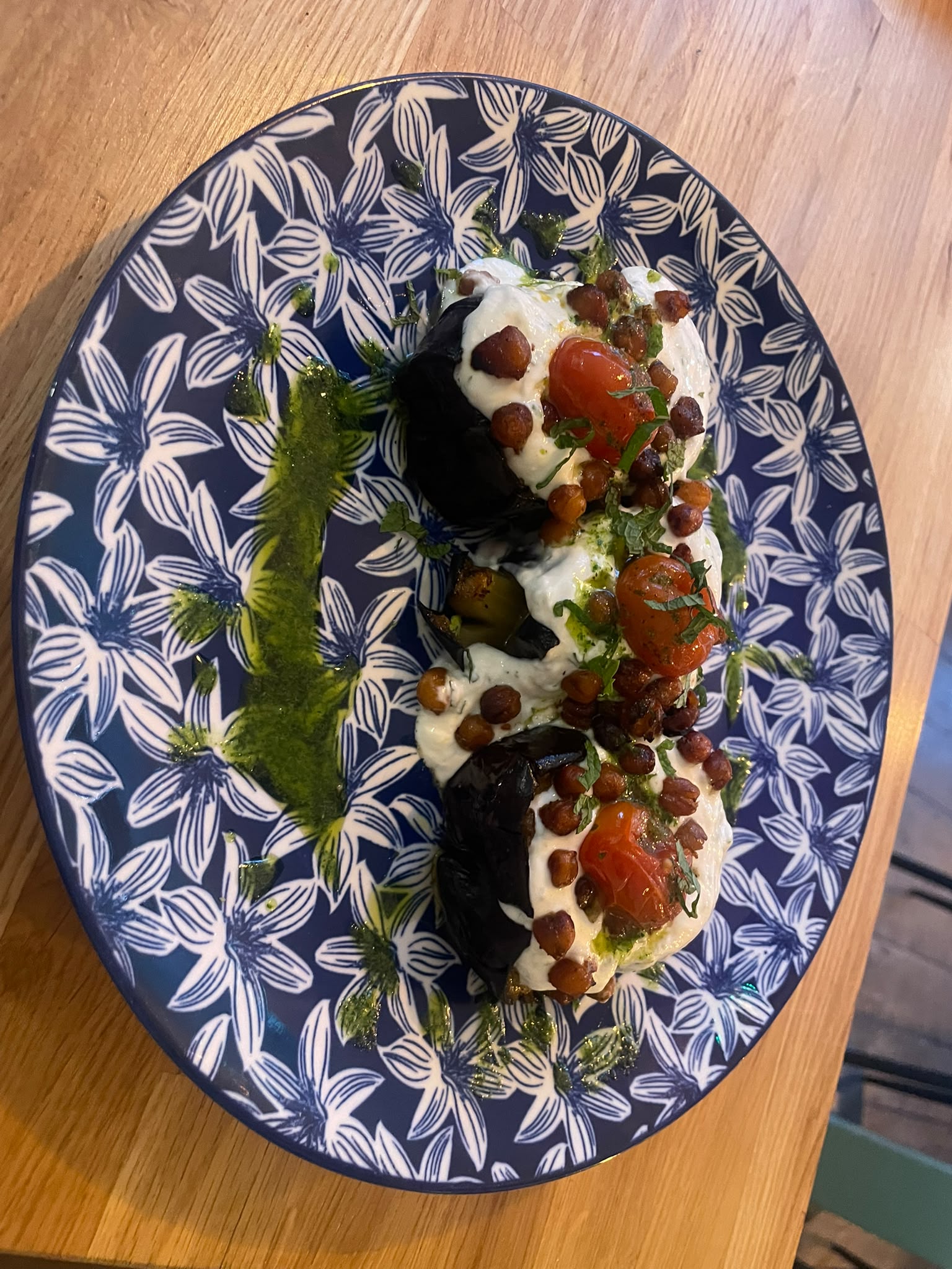 Restaurant plate with vegetables at Soleá